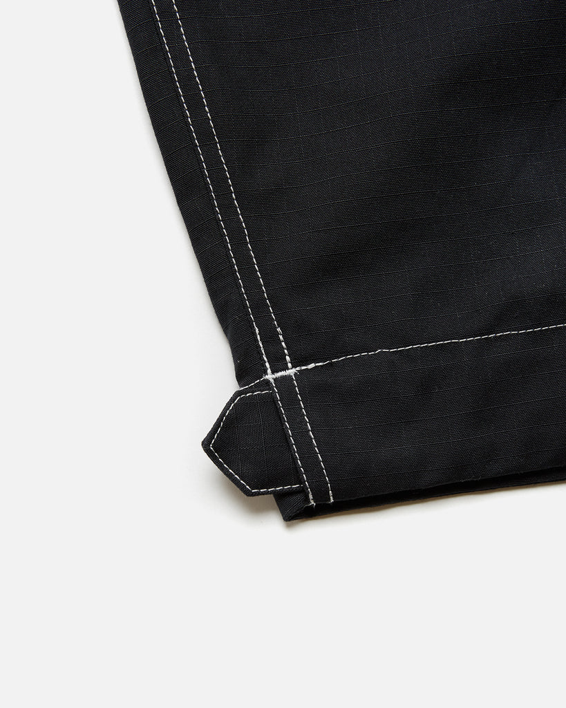 Moving Pants Diagonal in Black from the Phingerin Autumn / Winter 2023 blues store www.bluesstore.co