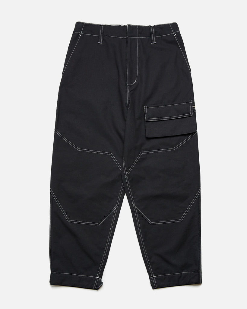 Moving Pants Diagonal in Black from the Phingerin Autumn / Winter 2023 blues store www.bluesstore.co