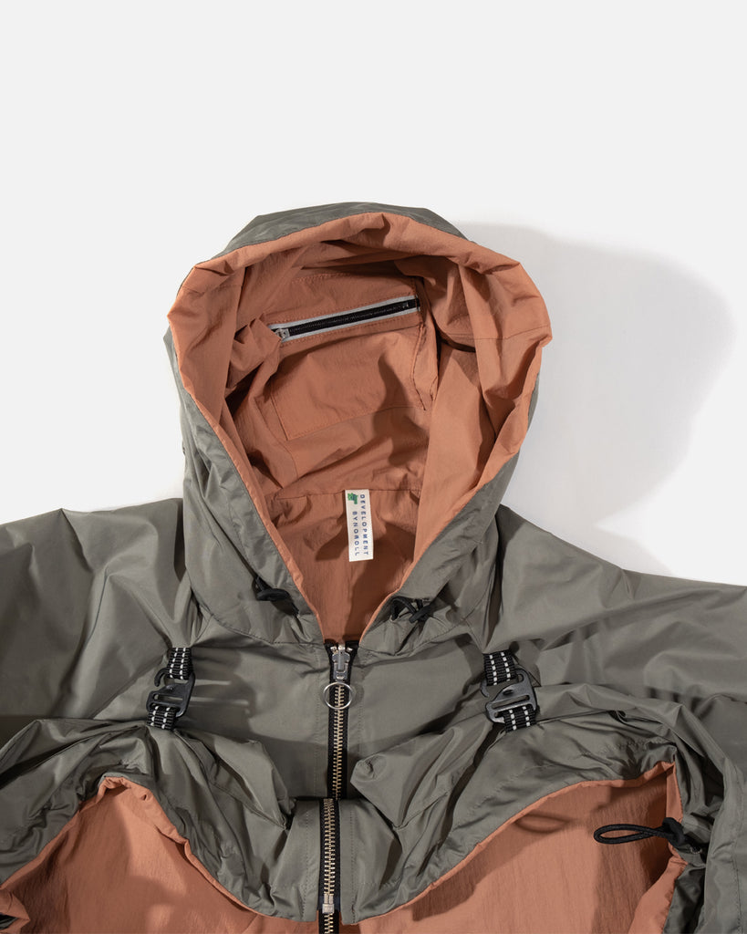Switch Parka in Orange and Olive from the Noroll Spring / Summer 2023 collection blues store www.bluesstore.co